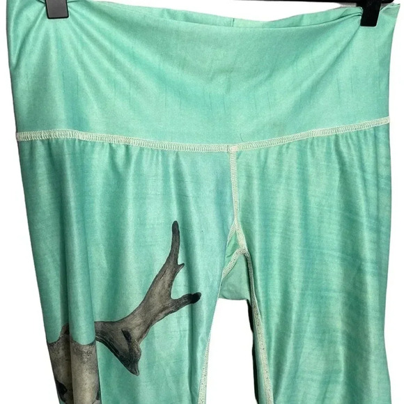 Teeki Women’s Green Cropped Skull Leggings Size Large - Picture 3 of 6